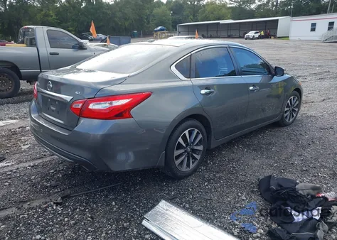 2017 Nissan Altima 2.5 Sl из США, поврежденный, VIN 1N4AL3AP5HC166197